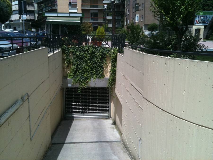 Parcheggio via dello Sci - via del Golf