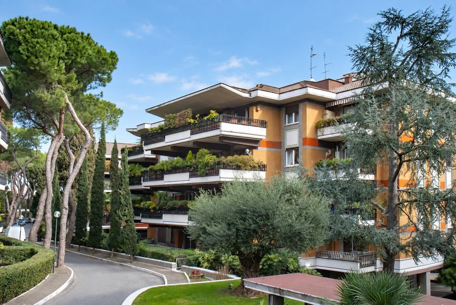Via Cassia, 639 (Parco dei Pini, palazzine DEF)
