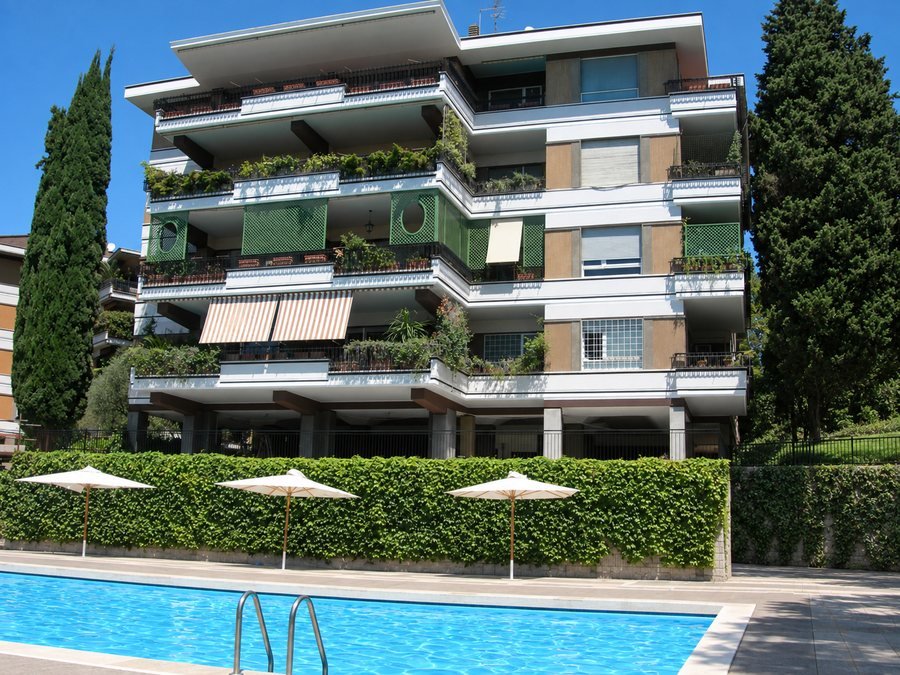 Via Cassia, 639 (Parco dei Pini, palazzine GHI)