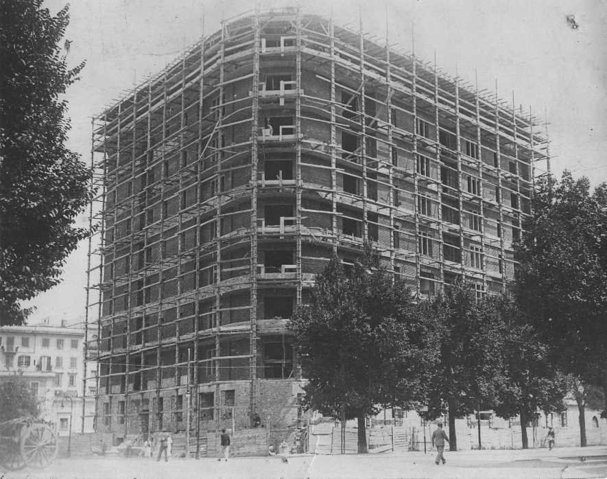 Via Sabotino, 2