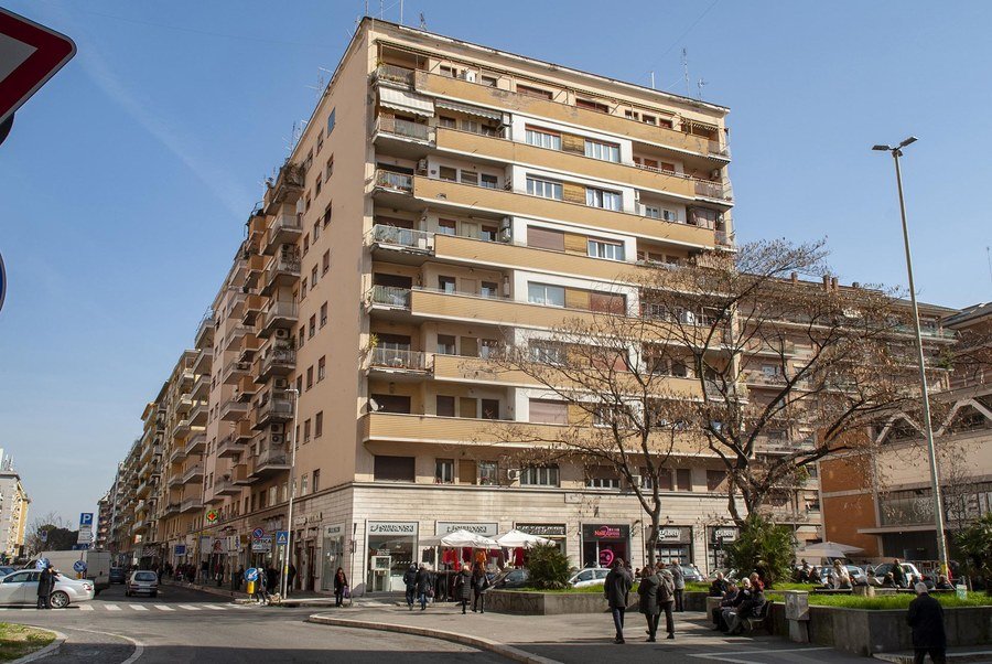 Viale Libia, 98